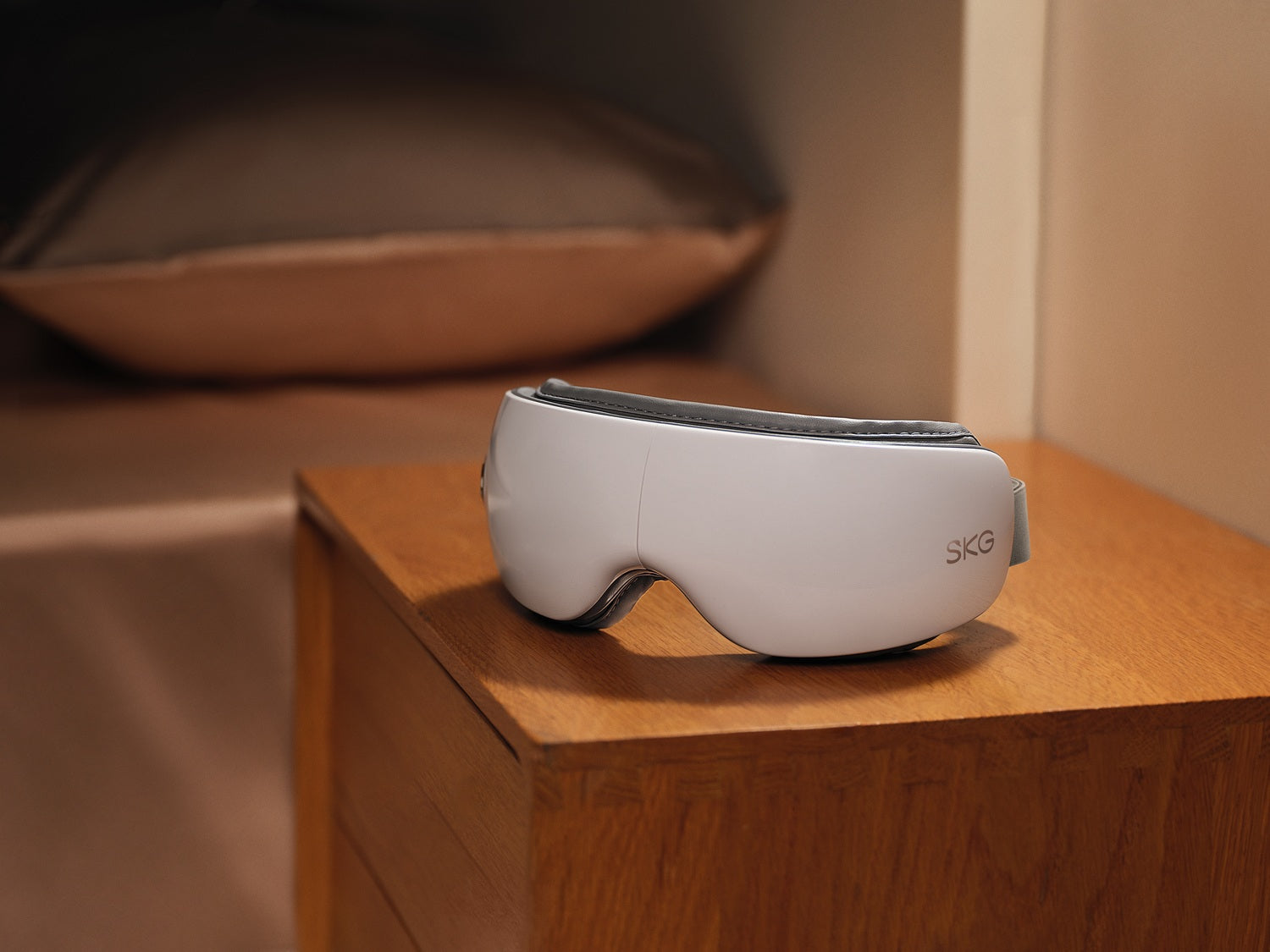 SKG - ES500 Heated Eye Massager